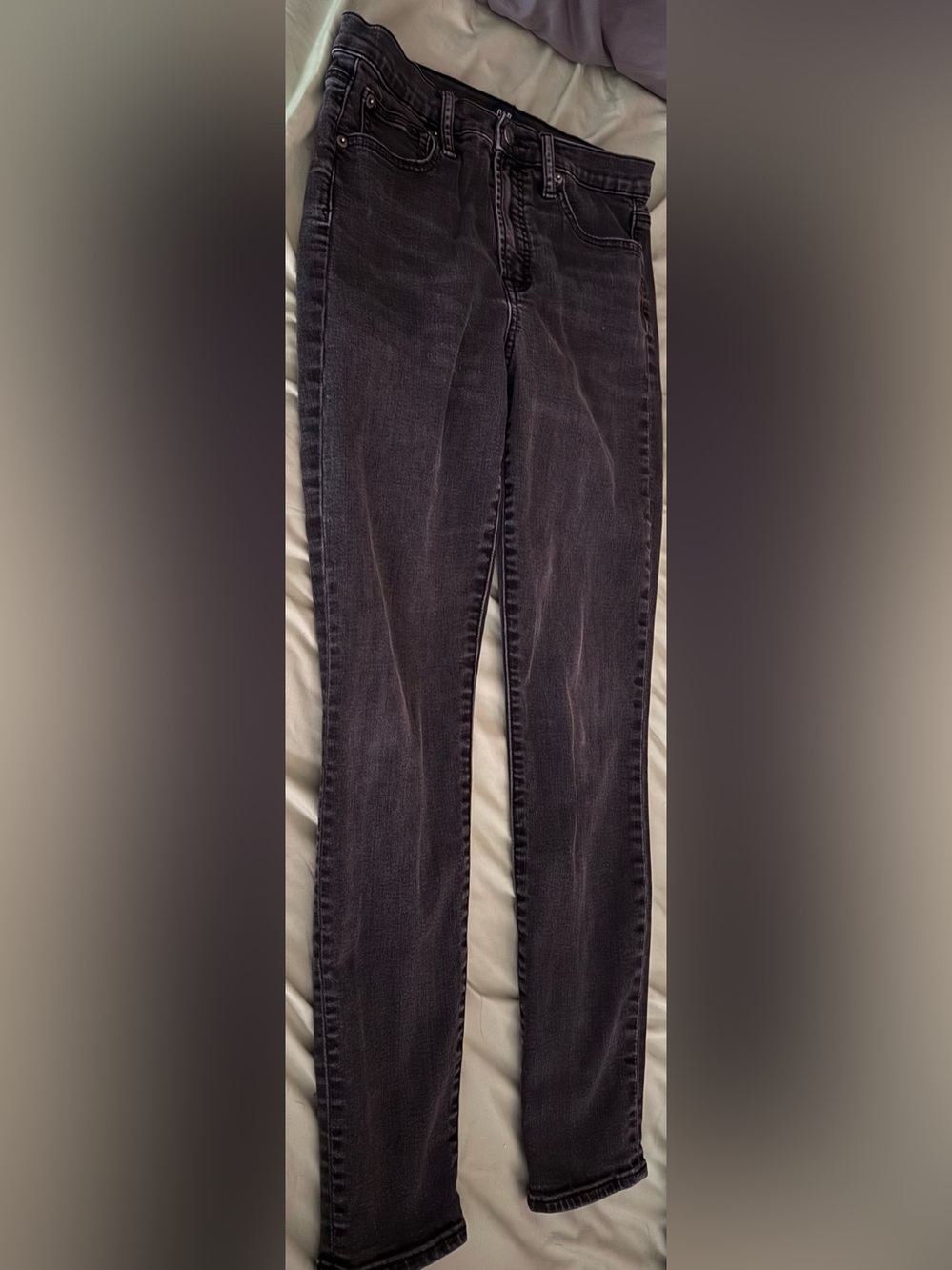 GAP Women's Washed Black Skinny Jeans